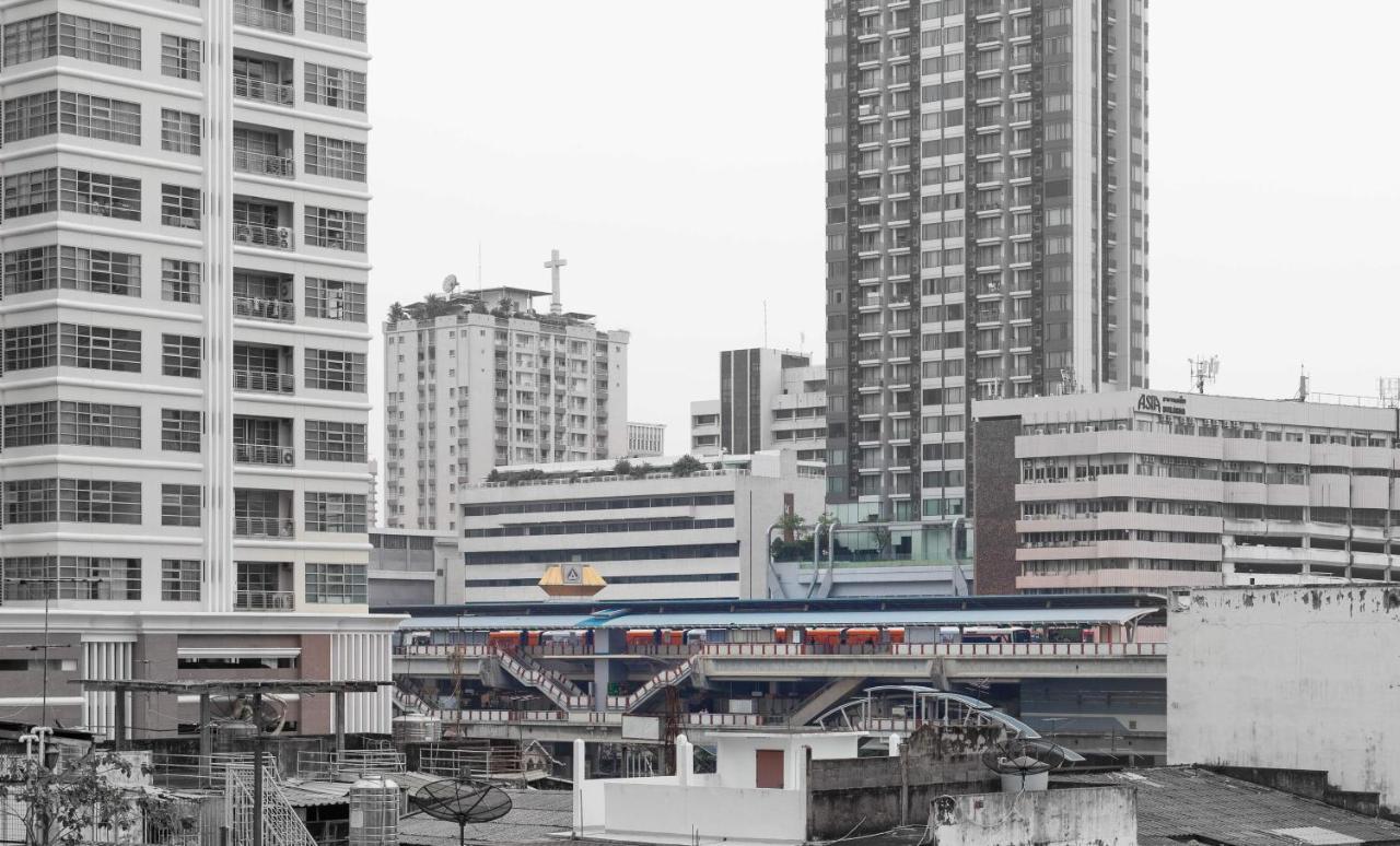 Clean Comfy Cozy Easy To Go Siam Paragon And Chatuchak Market Бангкок Экстерьер фото