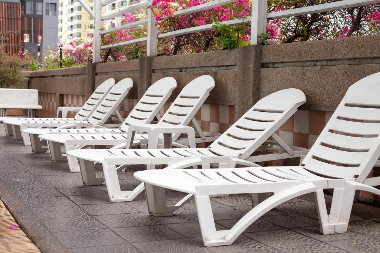 Clean Comfy Cozy Easy To Go Siam Paragon And Chatuchak Market Бангкок Экстерьер фото