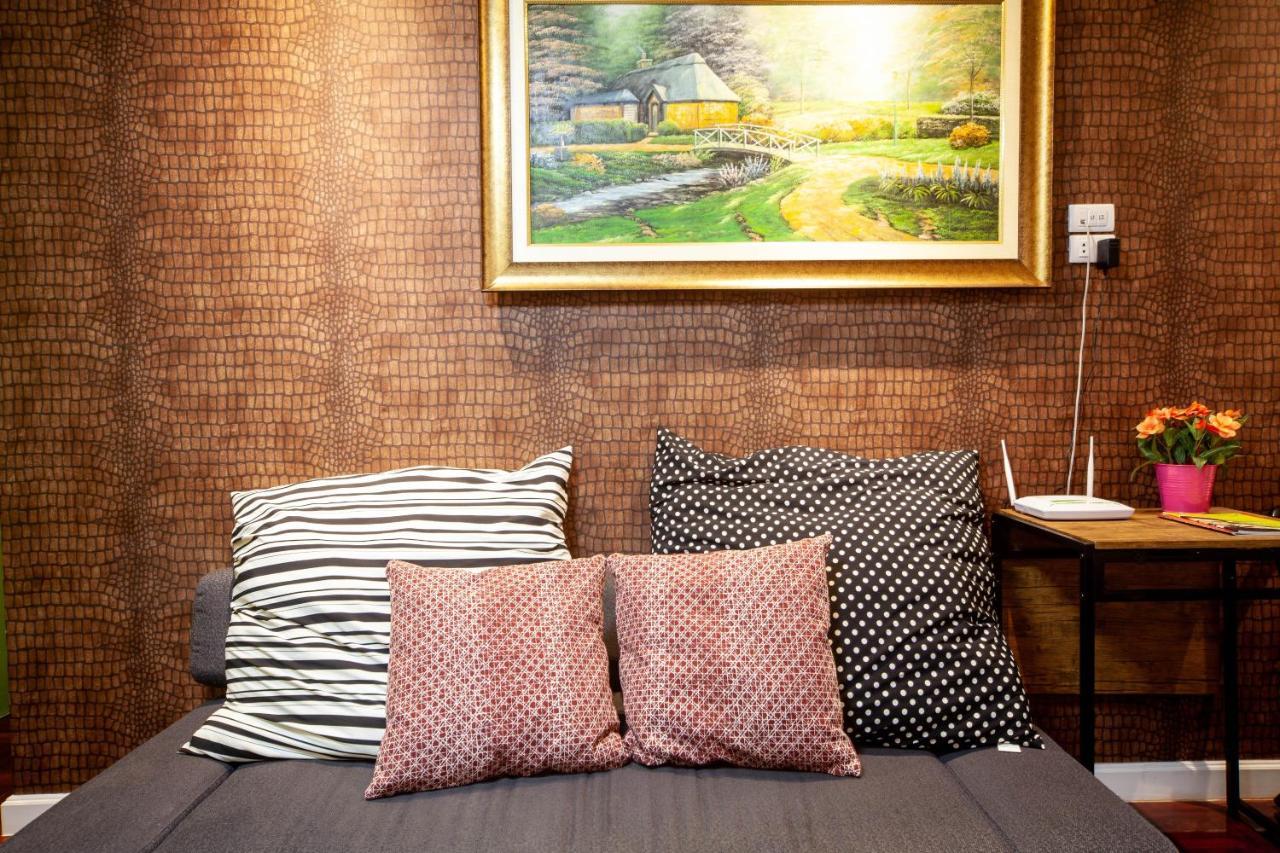 Clean Comfy Cozy Easy To Go Siam Paragon And Chatuchak Market Бангкок Экстерьер фото